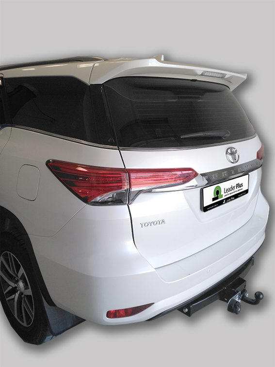 ТСУ для TOYOTA FORTUNER 2005-2016  (C НЕРЖ. ПЛАСТИНОЙ)